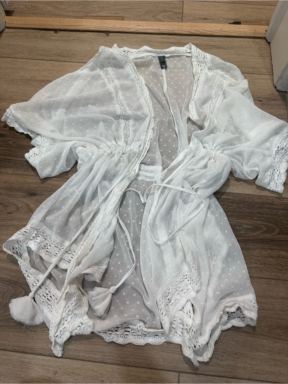 Alya Sheer White Lace-Trim Kimono Robe with Tassels